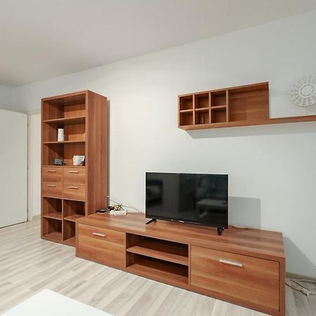 Vlad House Burebista Alba Iulia New Apartment Bukares Bagian luar foto